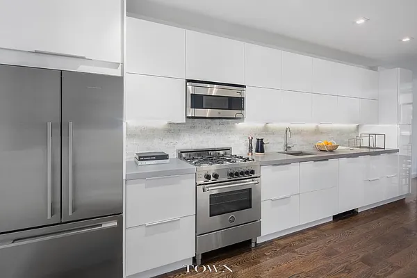 Rented by Town Residential | media 22