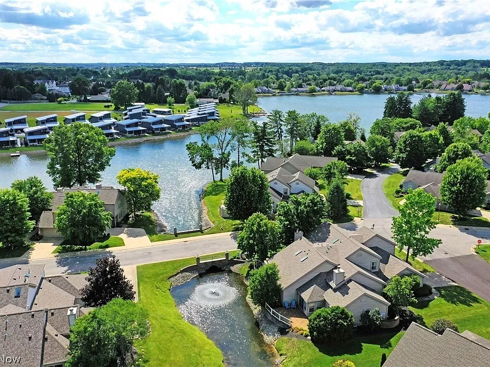 102 Spinnaker Dr