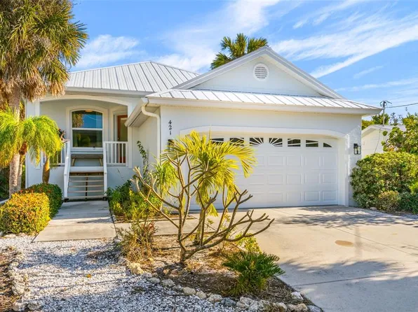421 Island Cir, Sarasota, FL 34242