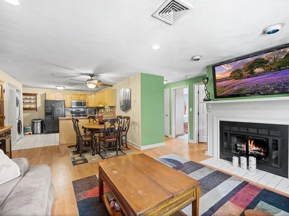 5 Thomas St Unit P10, Saugus, MA 01906