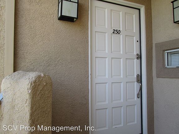 2nd image of 23605 Del Monte Dr Unit 250