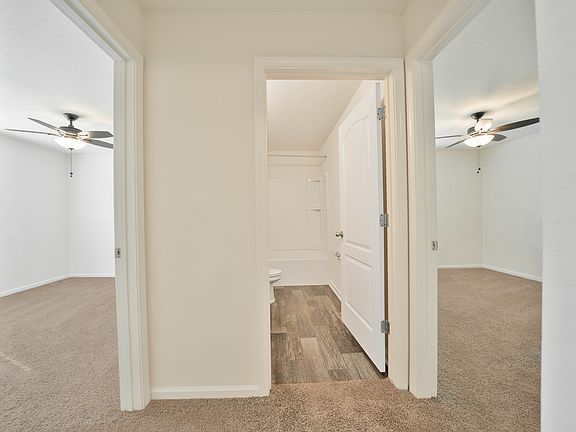 5th image of 6841 Hanford St