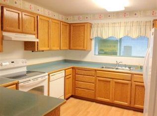 815 Pine St APT 16, Rogue River, OR