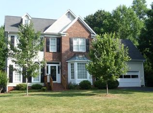 2157 Benwicke Dr, Pfafftown, NC 27040
