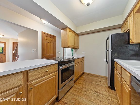 5th image of 352 N River Glen Ave