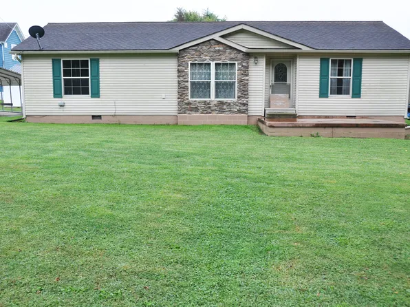 404 Neighbor St, Newcomerstown, OH 43832