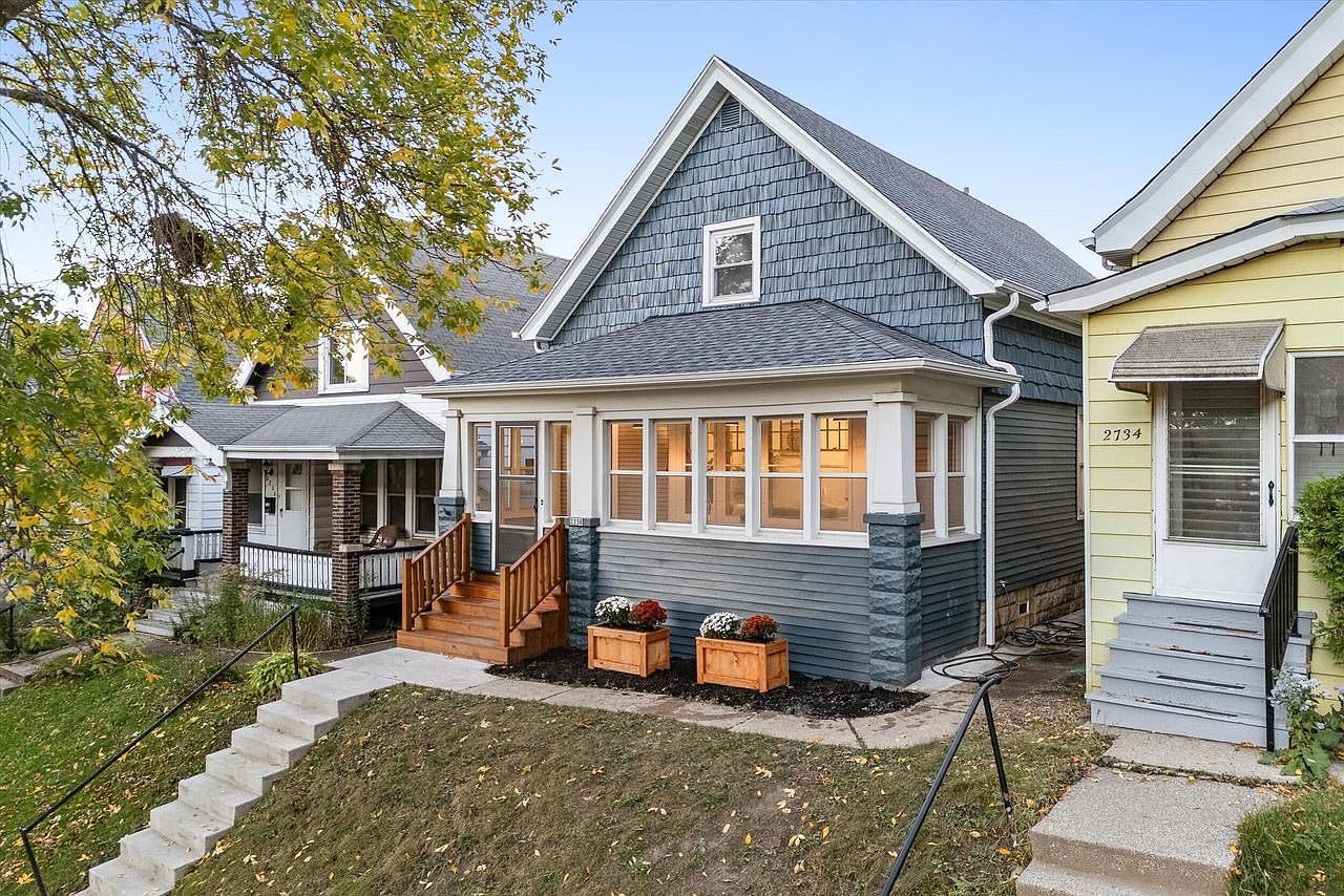 2730 South Lenox STREET, Milwaukee, WI 53207 | Zillow