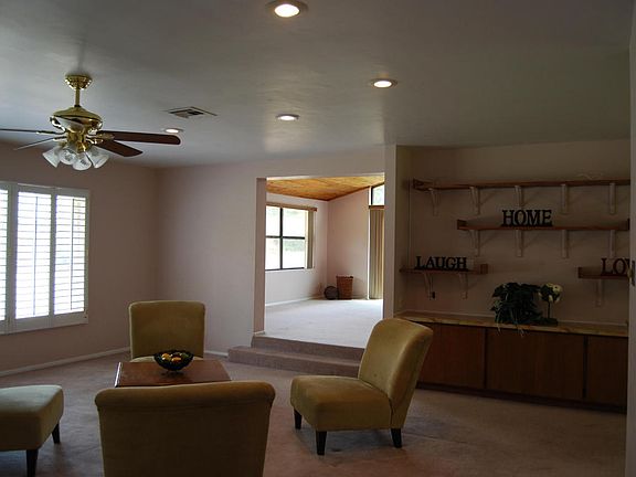 2nd image of 1821 E Keim Dr