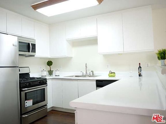 5th image of 10901 Laurel Canyon Blvd Unit 312