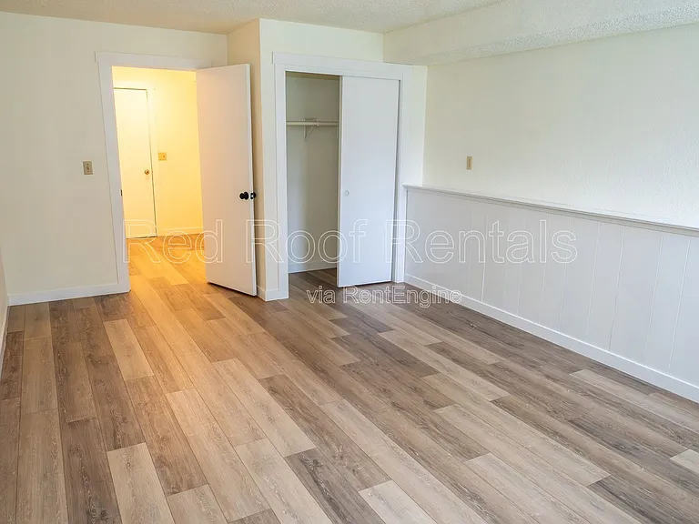 1418 Tule Lake Dr S — Photo 23