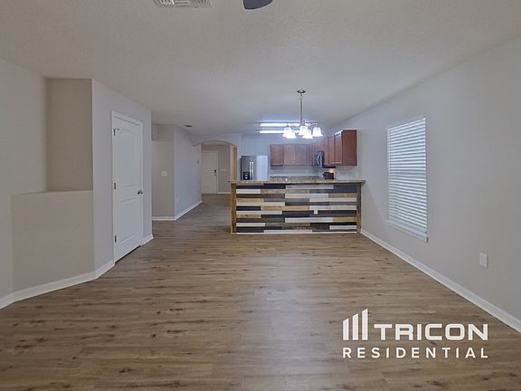 4th image of 709 Lakota Dr