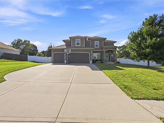 4th image of 16110 Kentucky View Dr