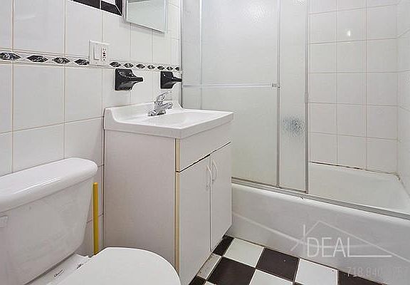 4th image of 360 Henry St #1