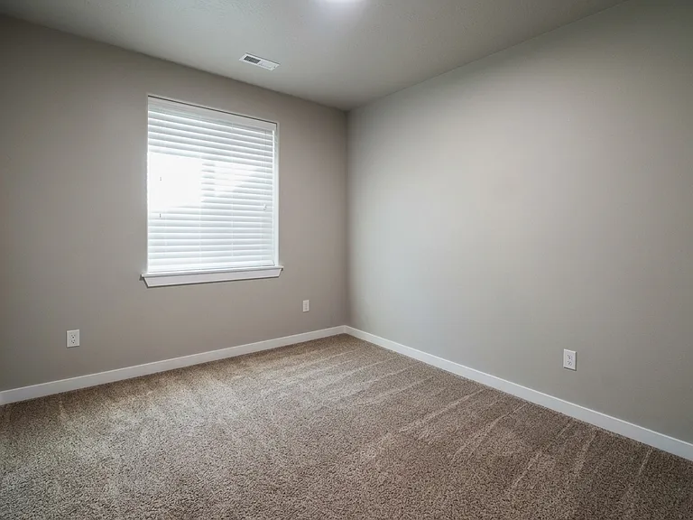 1835 SW Panorama Dr — Photo 16