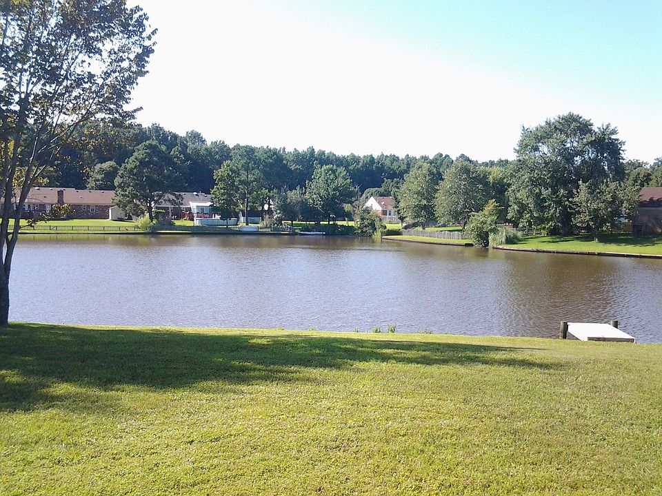 2nd image of 418 Mishannock Way