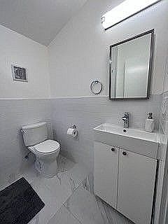 2nd image of 54 Cypress Dr