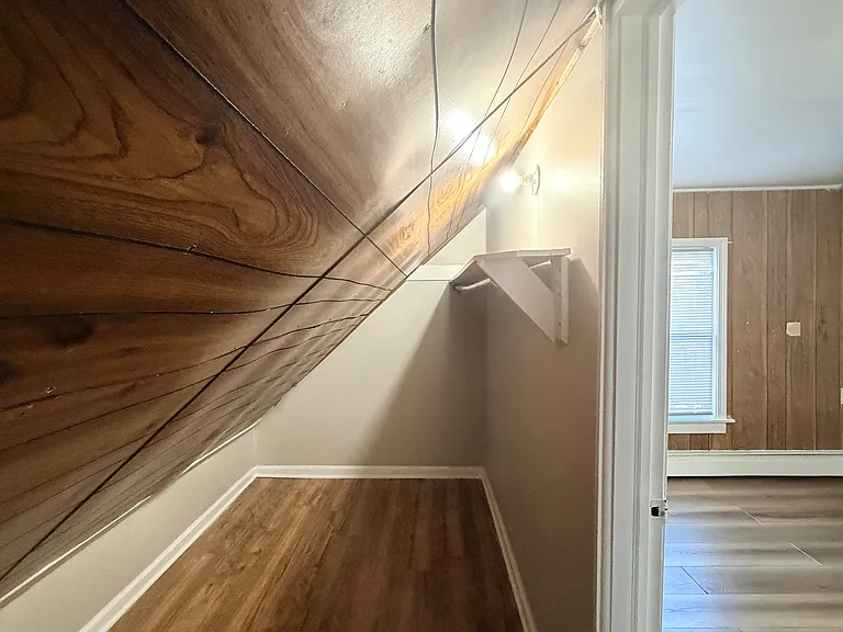 253 W Ivy St — Photo 15