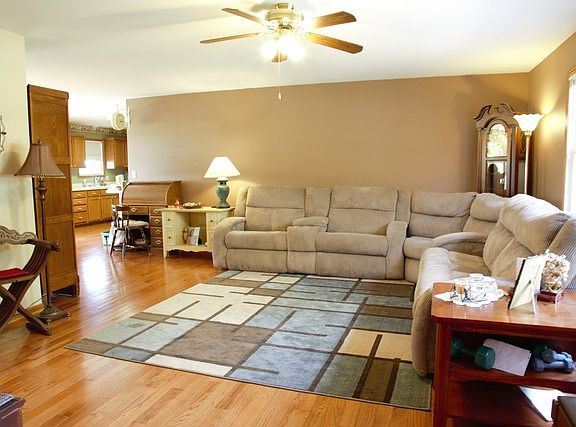 3rd image of 3960 W Nettle Creek Dr