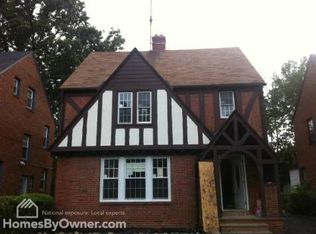 1956 Revere Rd, Cleveland Hts, OH 44118