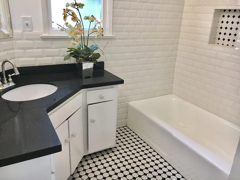 2340 Ashland Ave — Photo 8
