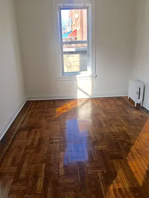 Rented by Sterling Realty Solution Inc | media 35