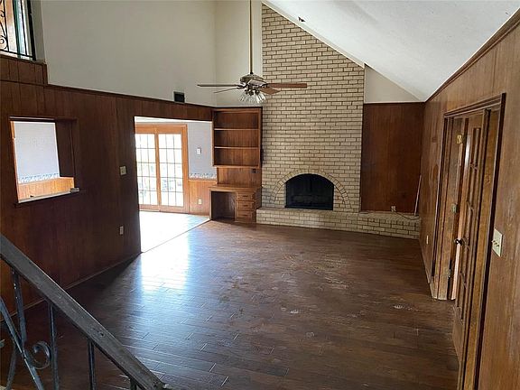 2nd image of 312 Lakewood Dr