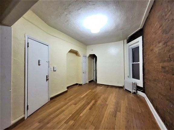 3rd image of 141 Rogers Ave #1B