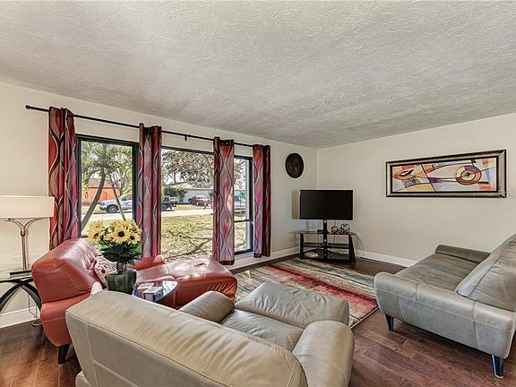 4th image of 7504 22nd Ave W