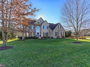 208 Tiffany Ln, Gettysburg, PA 17325