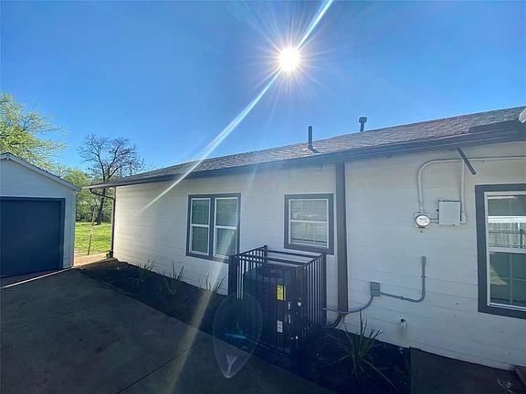 3rd image of 4206 H Ave