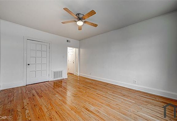 3rd image of 1349 W 81st St #3