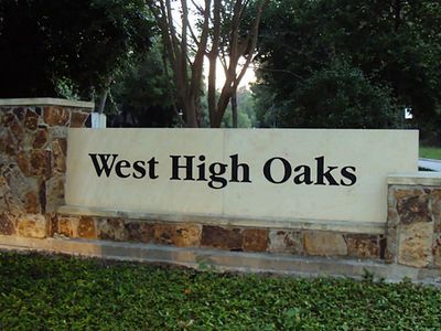 7 Starrush Ct, The Woodlands, TX, 77380