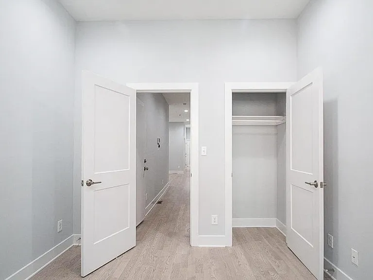 2808 W Oxford — Photo 28
