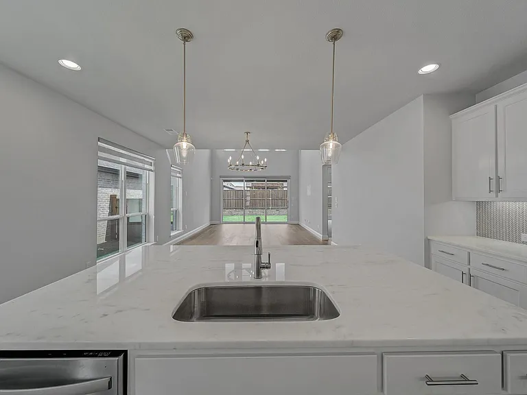 861 Lady Tessala Ave — Photo 2