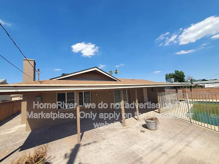 4631 W Claremont St — Photo 26