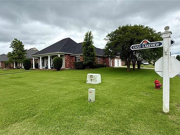 3rd image of 129 E Lakeview Dr