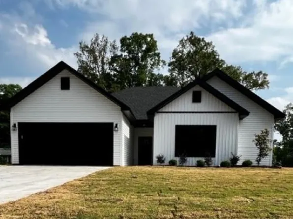 (undisclosed Address), White Hall, AR 71602