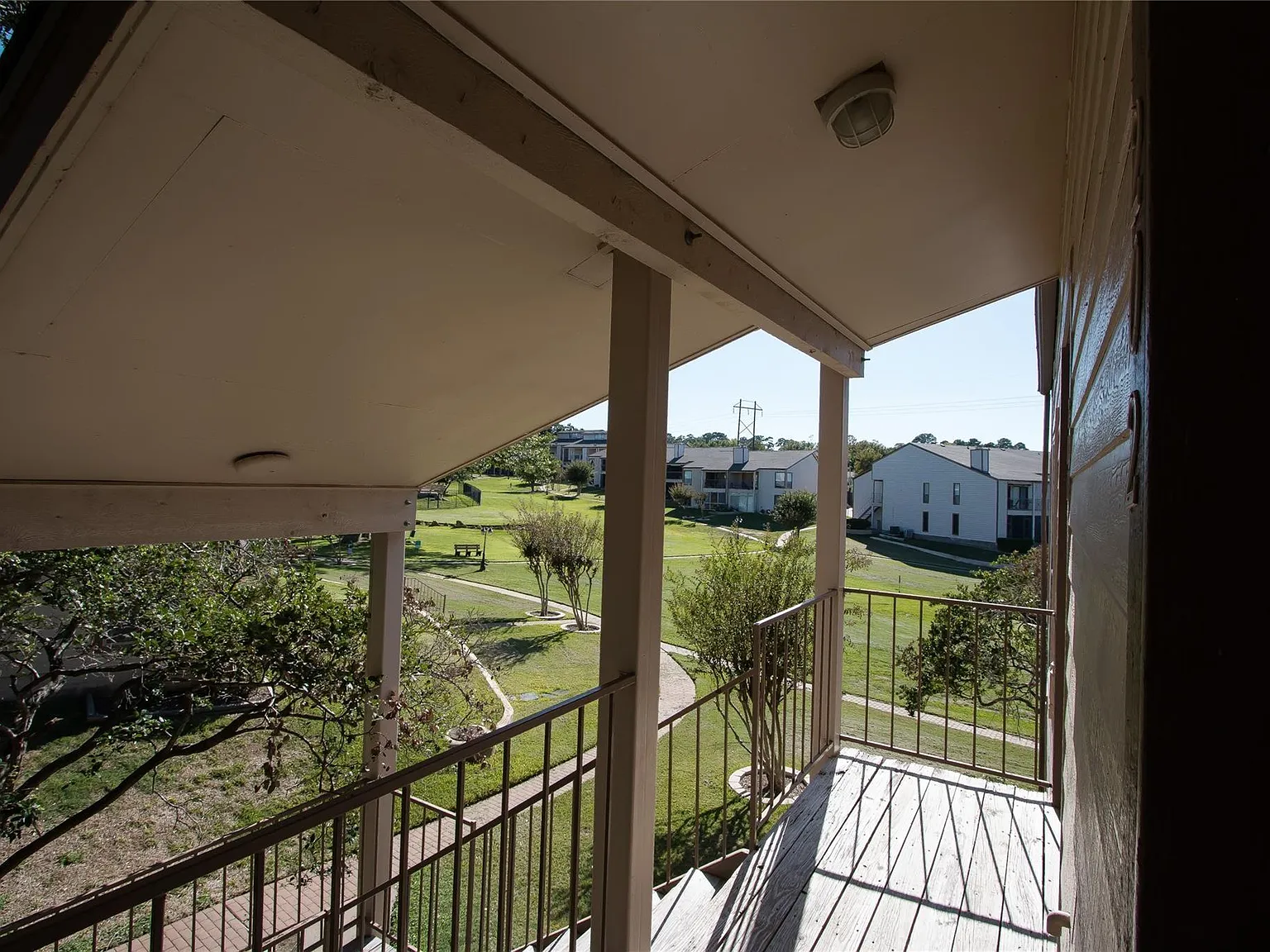2 bed, 3.0 bath, 1332 sqft, $1,950 — Photo 4