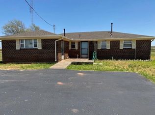 22024 E 1090th Rd, Foss, OK 73647
