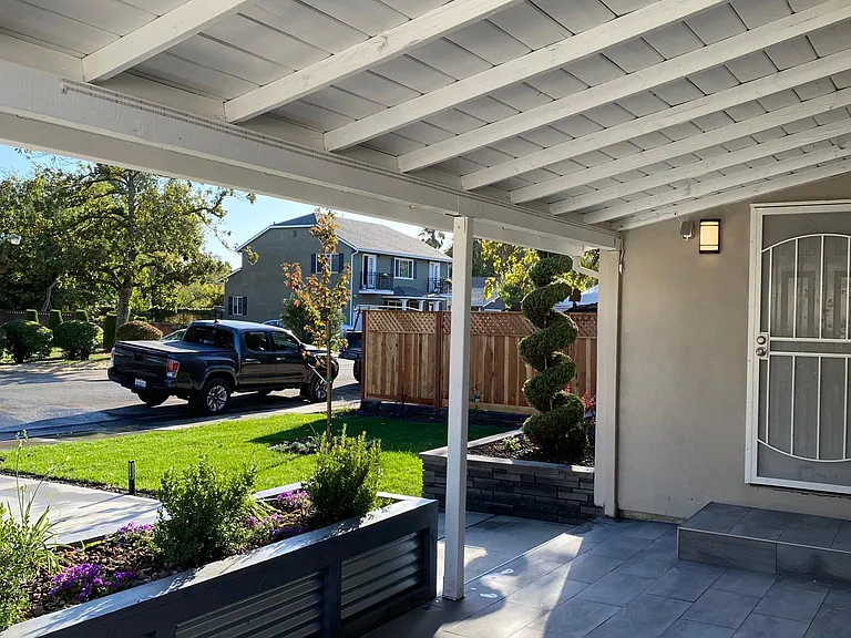2137 16th Ave — Photo 22