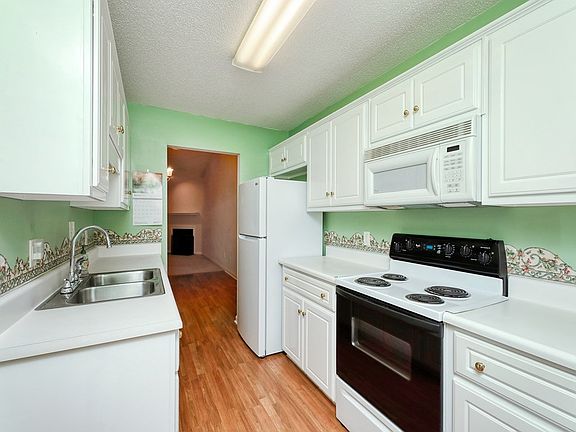 5th image of 109 Leyland Ct