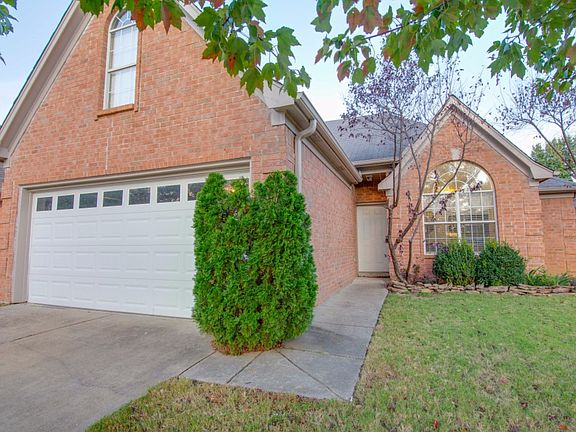2nd image of 8298 Regal Bend Dr