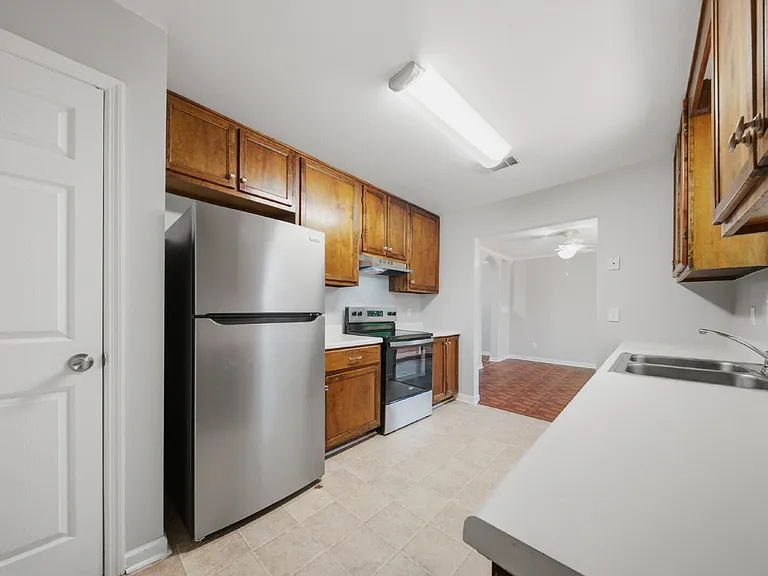 4800 Leah Ln — Photo 27