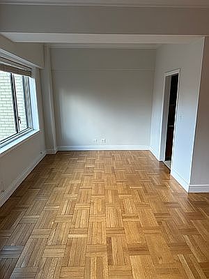 3rd image of 165 E 66th St APT 10K