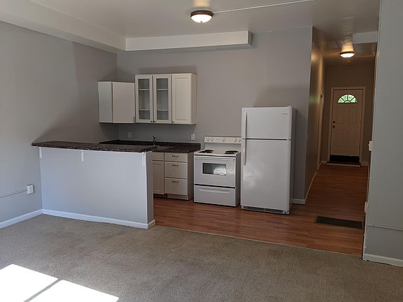 2nd image of 513 East St #1N