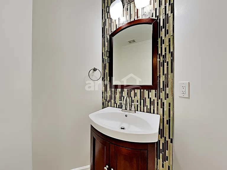 872 Holly Meadow Dr — Photo 14