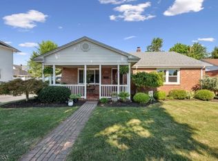 233 N 4th Ave, Manville, NJ 08835