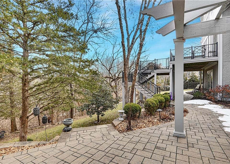 12117 Alhambra St, Leawood, KS 66209 Zillow