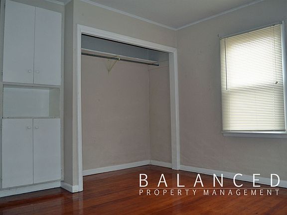 1137-Pinecrest-bedroom