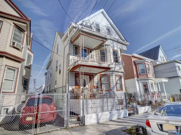 102-104 Marion St, Paterson, NJ 07522